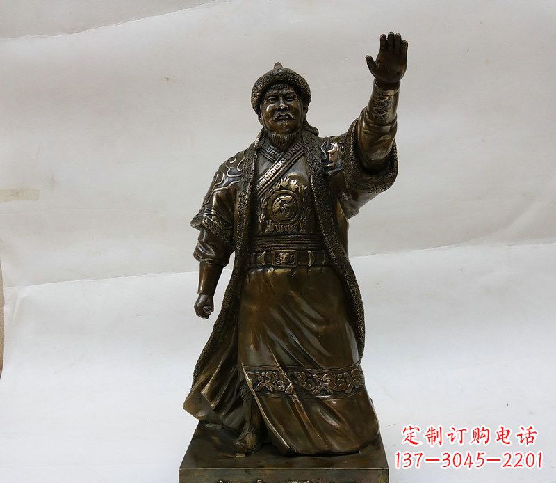 山东成吉思汗源自铜雕的传奇人物