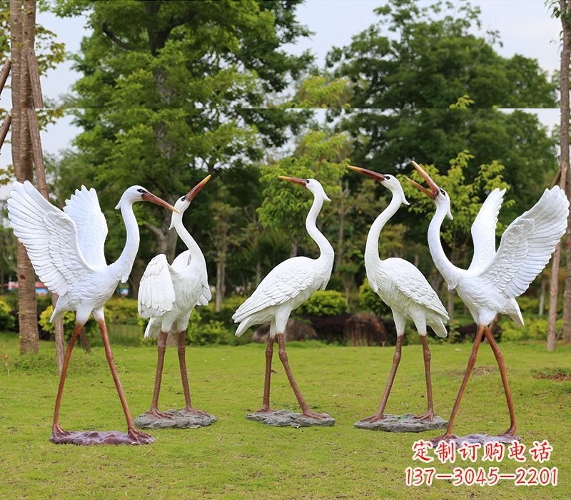 山东成品玻璃钢仙鹤雕塑