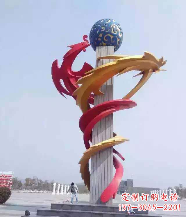 山东城市不锈钢龙柱景观雕塑