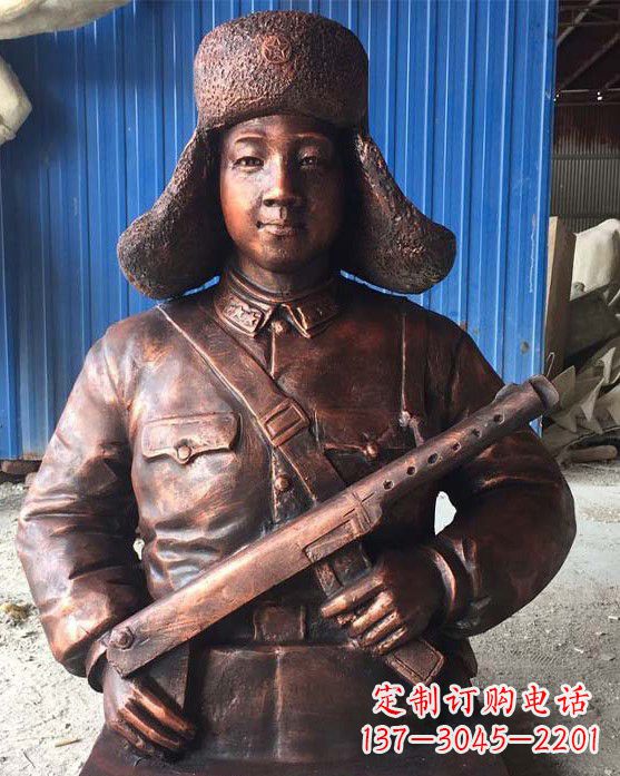 山东持枪的雷锋半身像