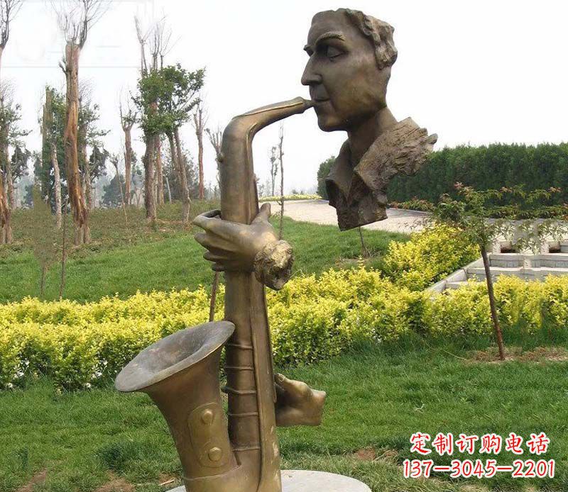 山东萨克斯雕塑艺术的精美表现