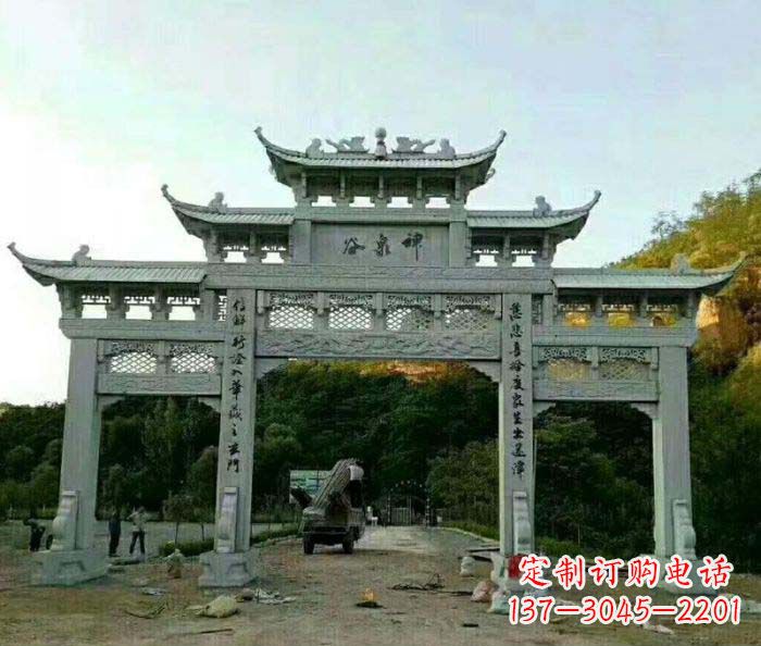 山东村口石雕牌楼千百年文化瑰宝