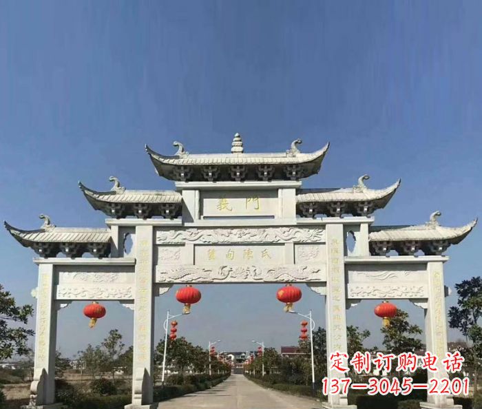 山东传承百年,村口牌楼雕塑的历史