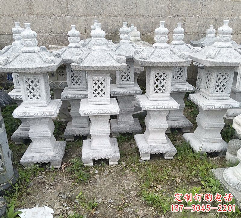 山东精美大理石石灯雕塑