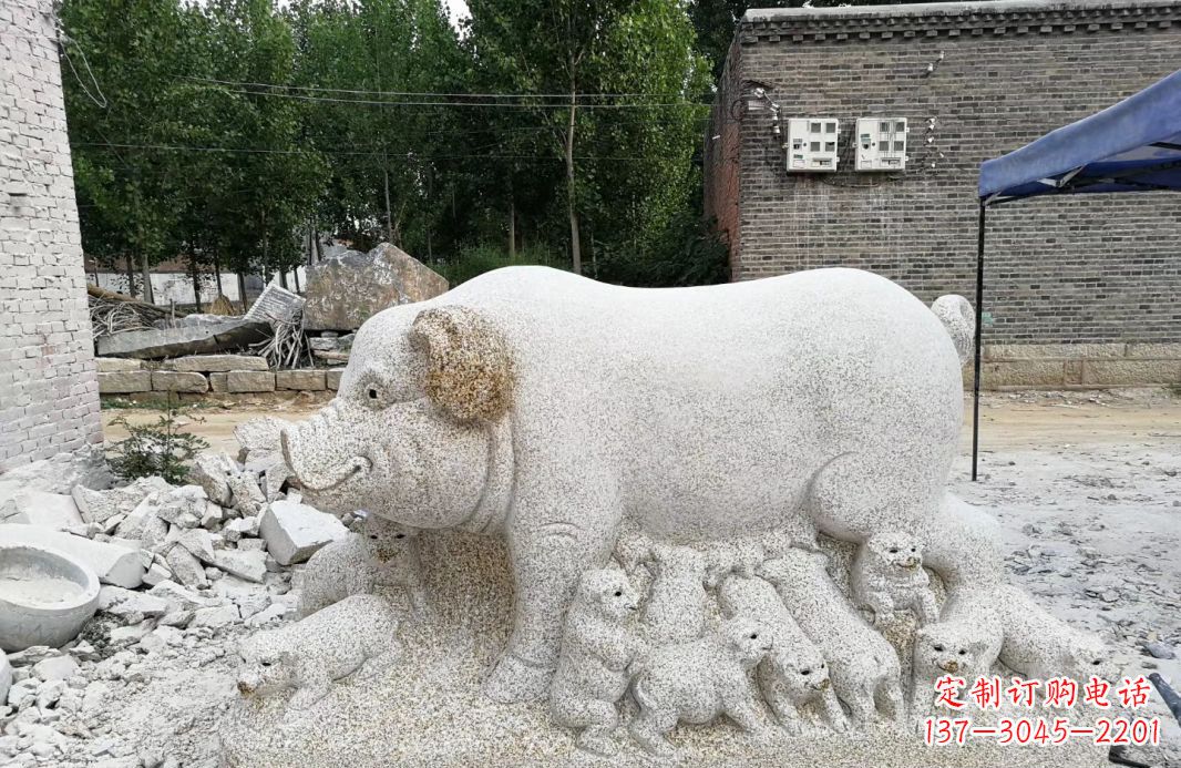 山东大理石招财小母猪雕塑公园动物雕塑