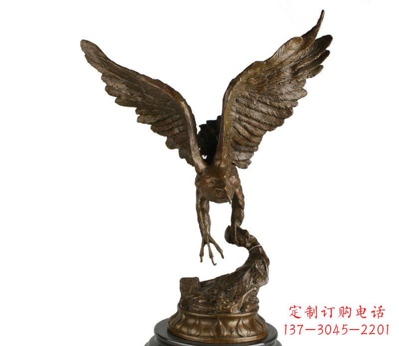 山东大鹏展翅老鹰铜雕塑