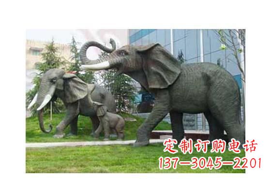 山东大象一家三口铜雕