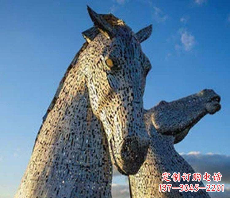 山东大型不锈钢抽象马雕塑