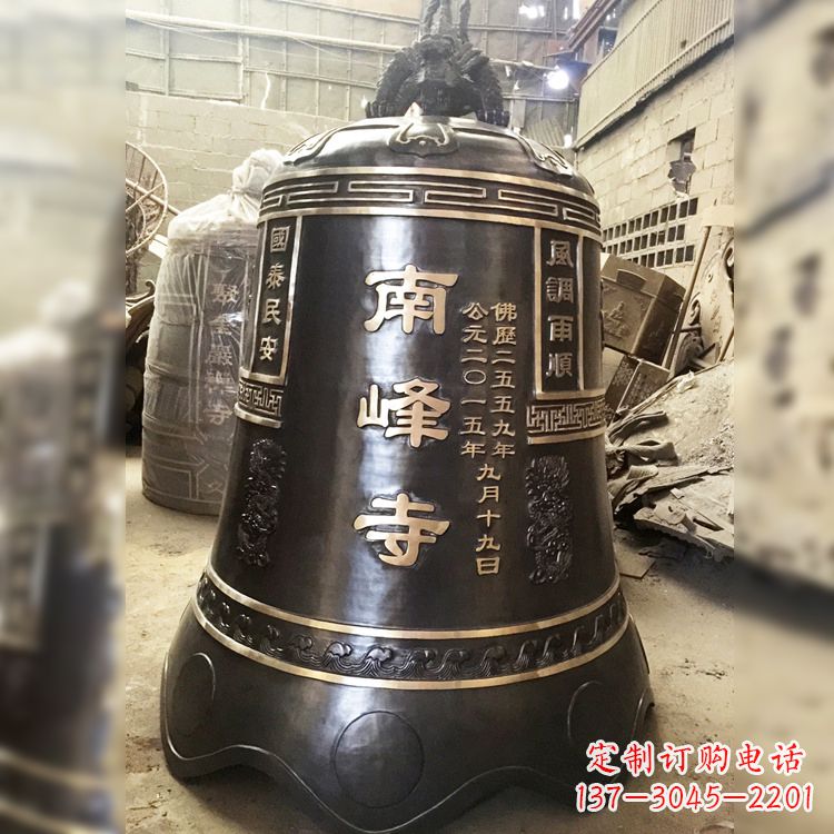 山东大型铜钟雕塑,用精湛工艺刻画出非凡品质