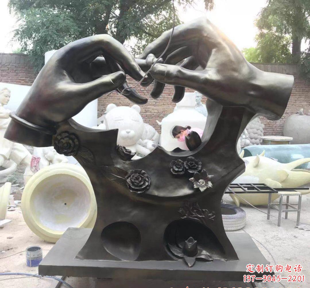 山东精美铜戒指雕塑
