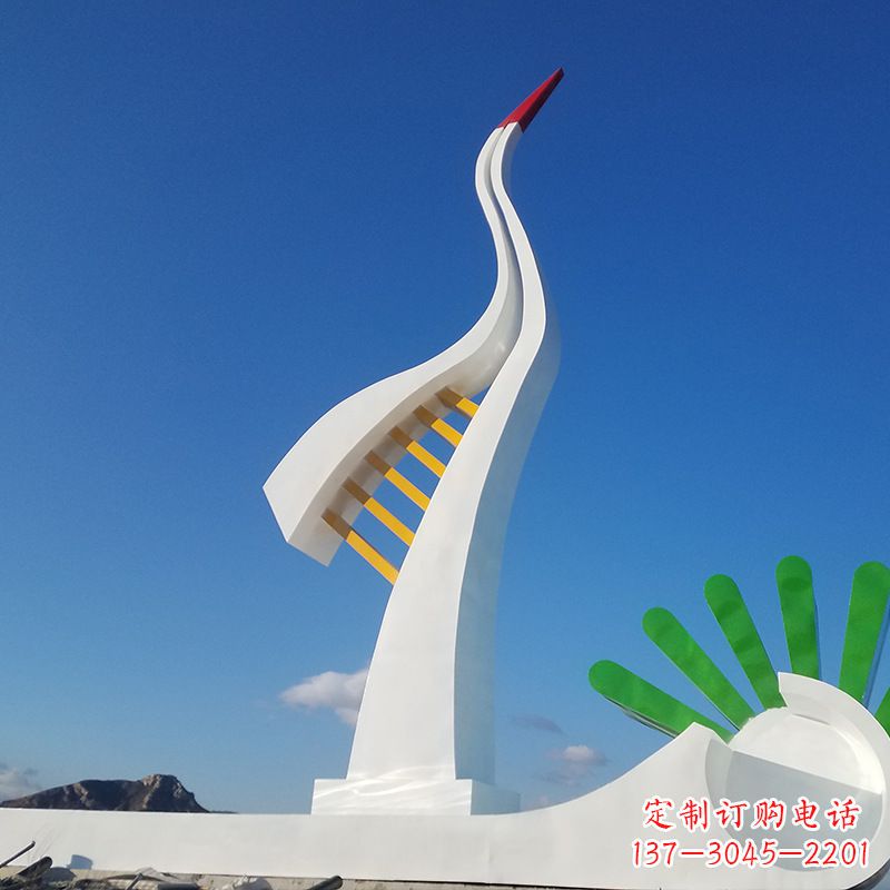 山东珍贵雅致的丹顶鹤雕塑