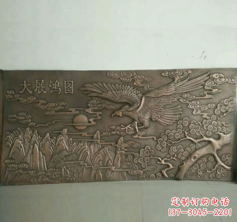 山东精致锻铜老鹰雕塑