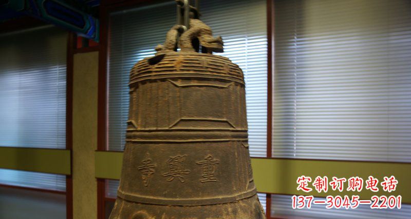 山东仿古铜钟雕塑定制