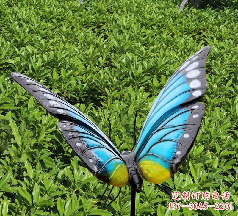 山东仿真蝴蝶插件,玻璃钢公园昆虫雕塑