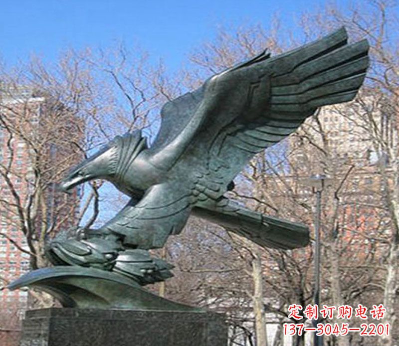 山东飞鹰石雕动物景观雕塑