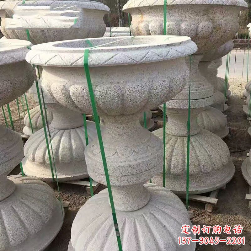 山东高墩砂岩石雕刻花盆精致技艺打造传统文化风韵