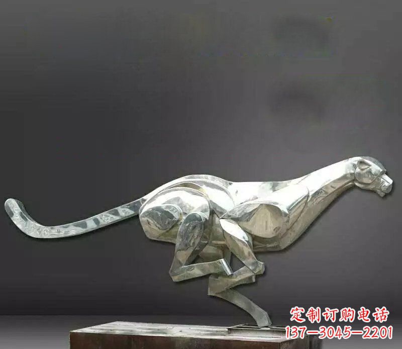 山东公园不锈钢奔跑的豹子动物雕塑