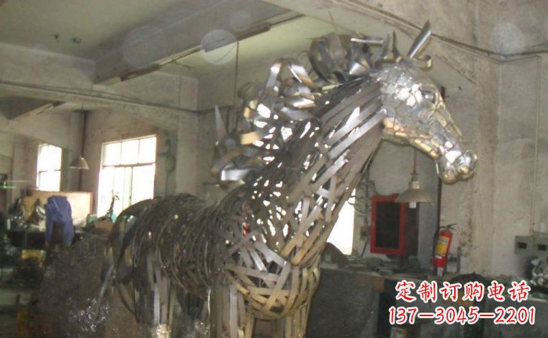 山东不锈钢抽象马动物雕塑