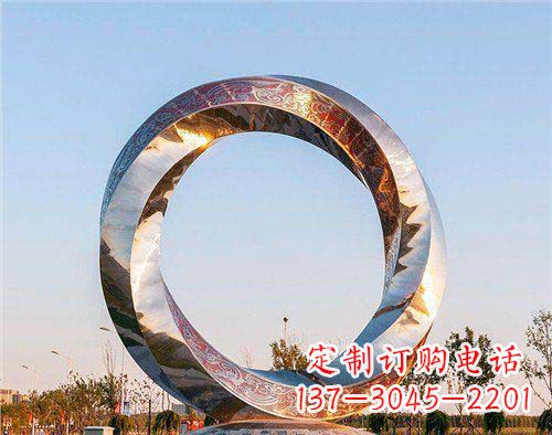 山东精美的不锈钢圆环景观雕塑