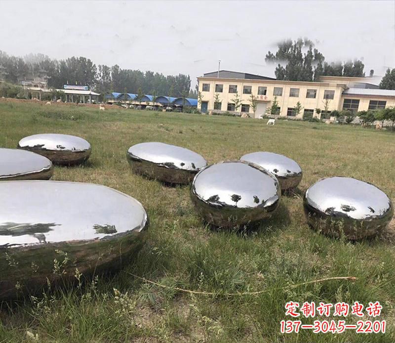 山东精美不锈钢水滴景观雕塑
