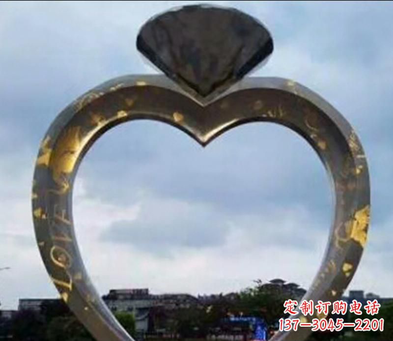 山东不锈钢大型钻石戒指景观雕塑