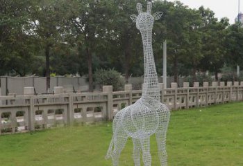 山东浪漫活力·不锈钢镂空长颈鹿雕塑
