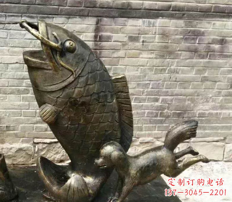 山东公园鲤鱼和小狗铜雕