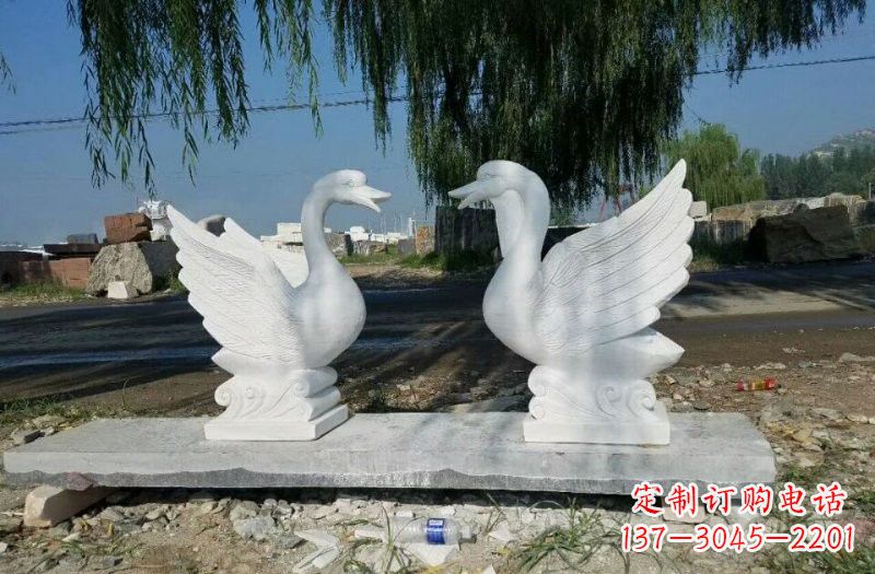 山东浪漫传情——中领雕塑定制天鹅石雕