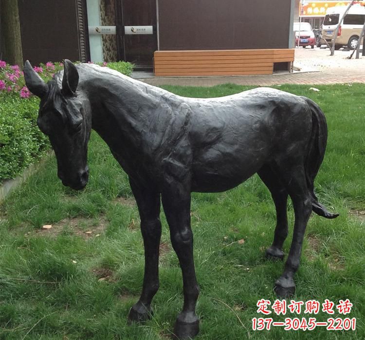 山东大型雕塑装置——马雕塑
