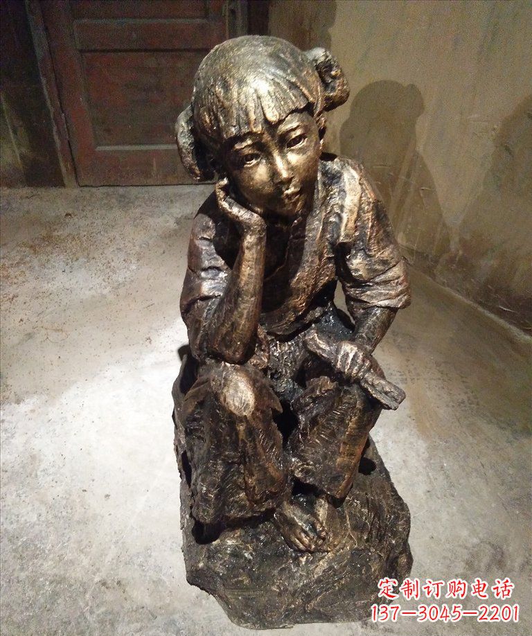 山东童真美丽的小女孩铜雕