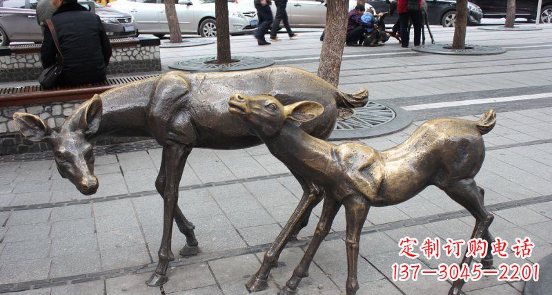 山东公园小鹿动物铜雕 (2)