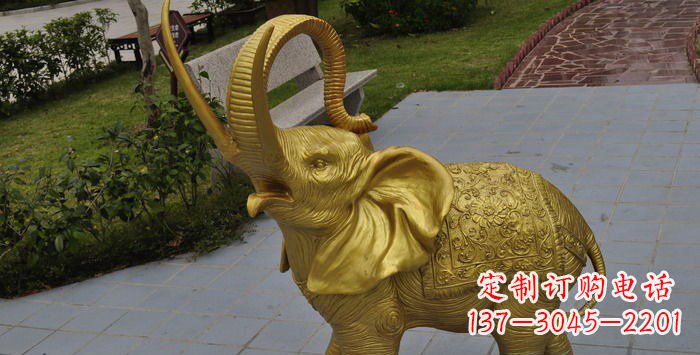 山东呈现自然之美的小象铜雕