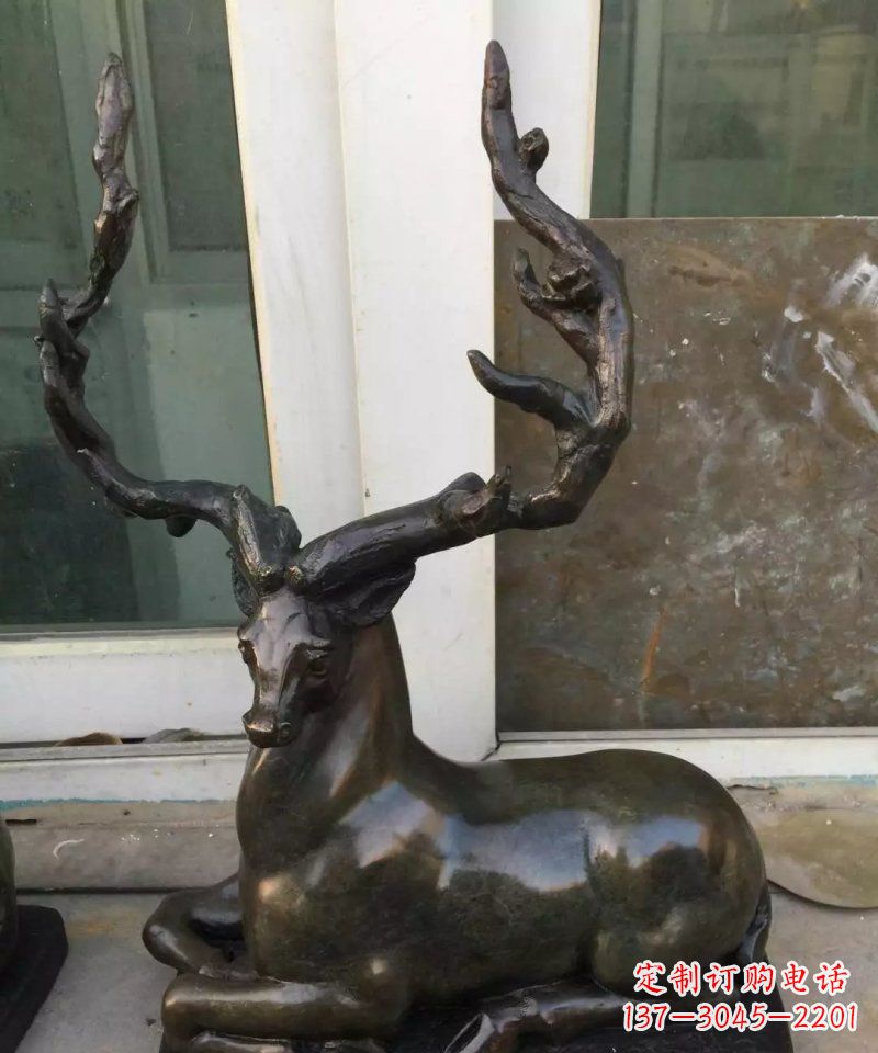 山东铸铜小鹿动物雕塑