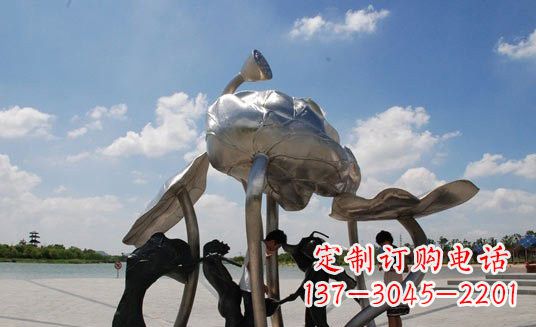山东广场不锈钢抽象莲花莲叶雕塑