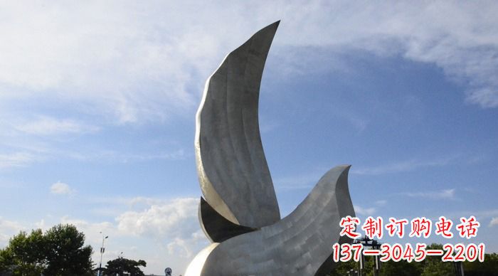 山东领雕塑带来的和平鸽雕塑