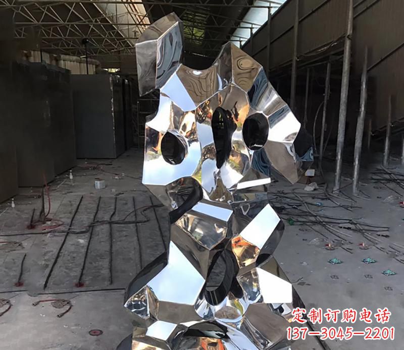山东别具匠心的太湖石雕塑