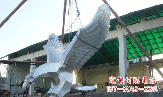 山东高端大气老鹰不锈钢雕塑
