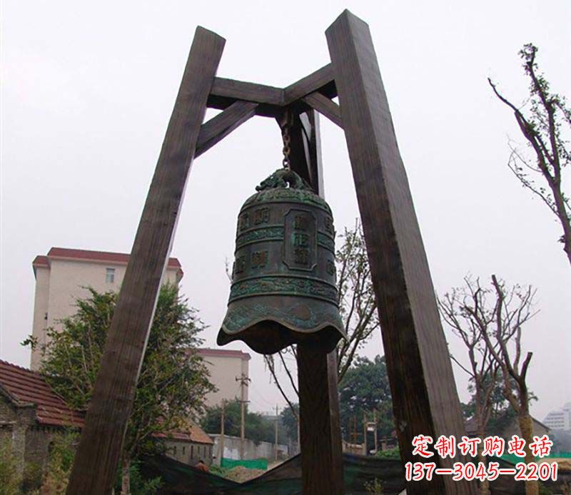山东大型铜钟雕塑——倍受关注的雕塑定制品
