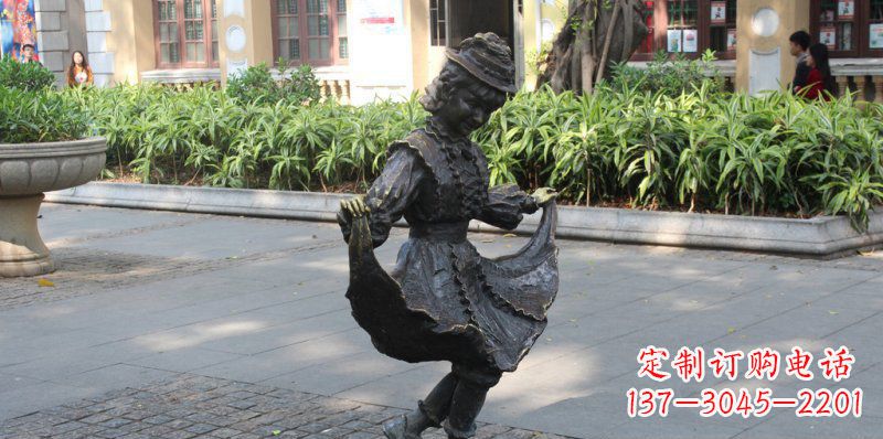 山东中领雕塑推出的爱舞的小少女铜雕,以少女跳…