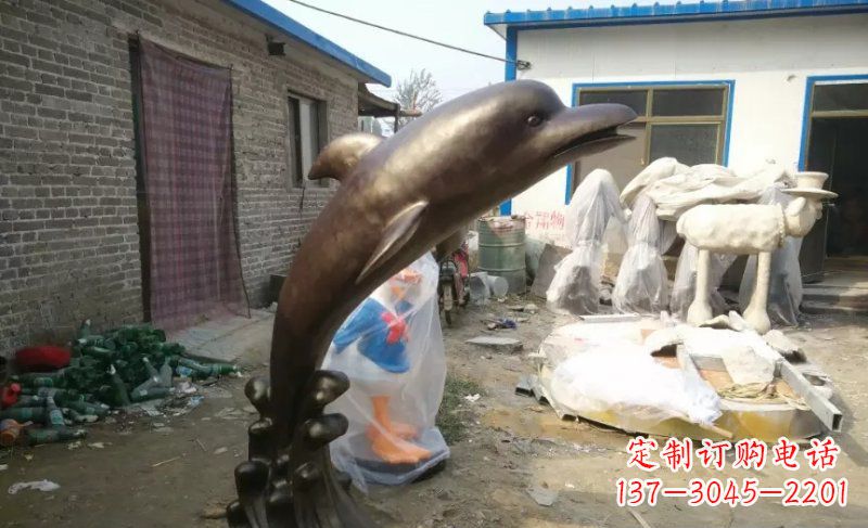 山东海豚精美铜雕，给你不一样的视觉享受