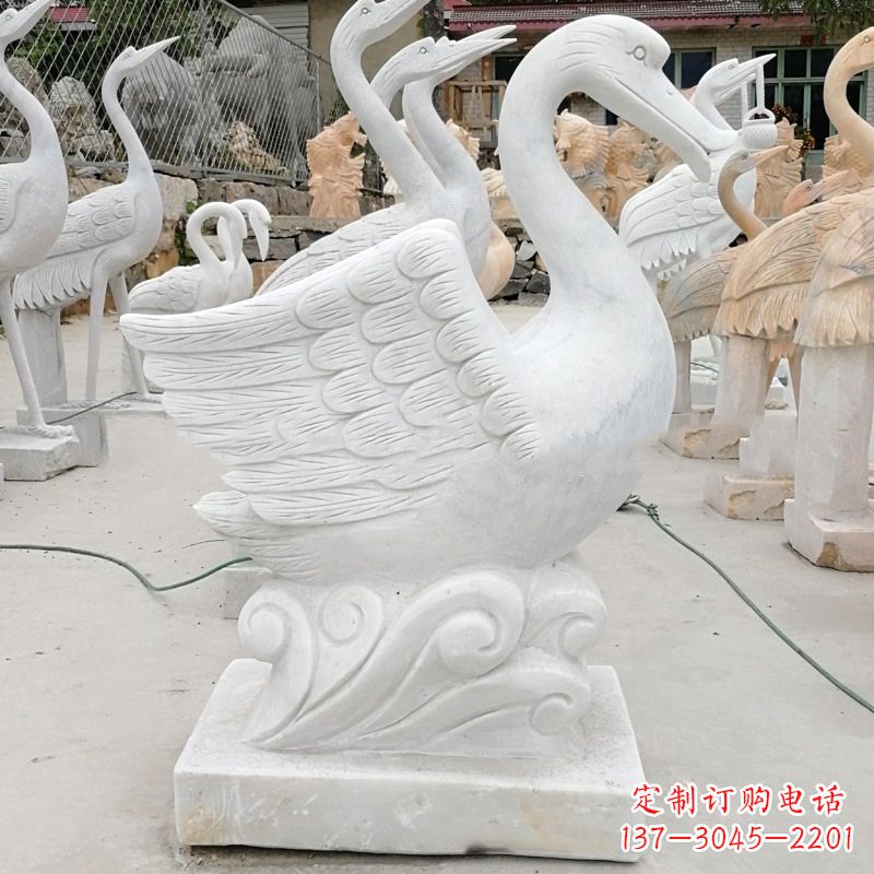 山东中领雕塑：精美的吐水天鹅雕塑