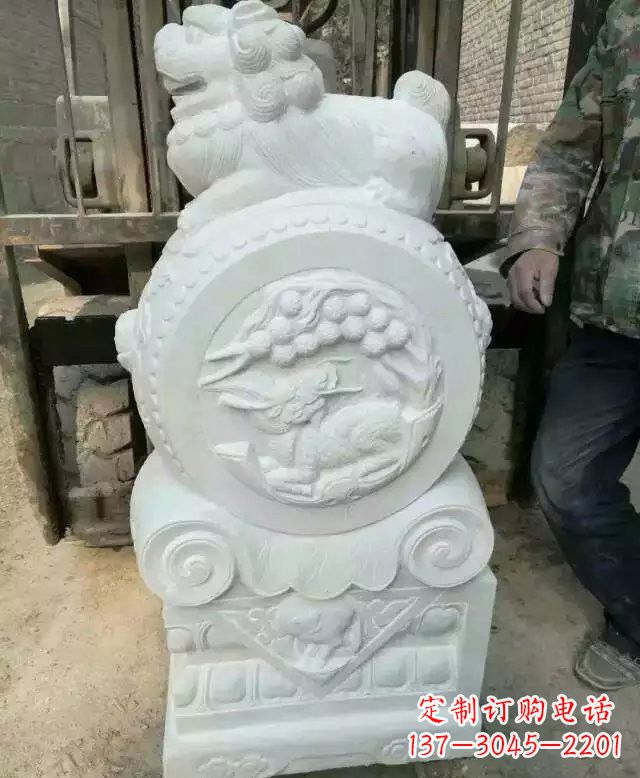 山东汉白玉狮子门墩