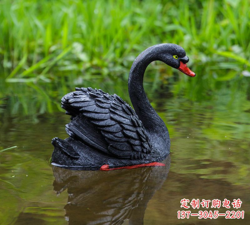 山东精致风范:黑天鹅展翅玻璃钢仿真雕塑