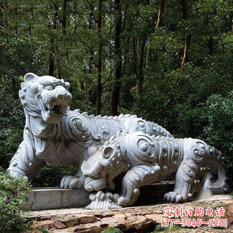 山东花岗岩老虎雕塑是中领雕塑定制厂家专门为客…