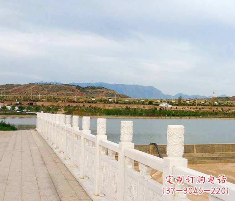 山东高贵大气的石头栏板雕塑