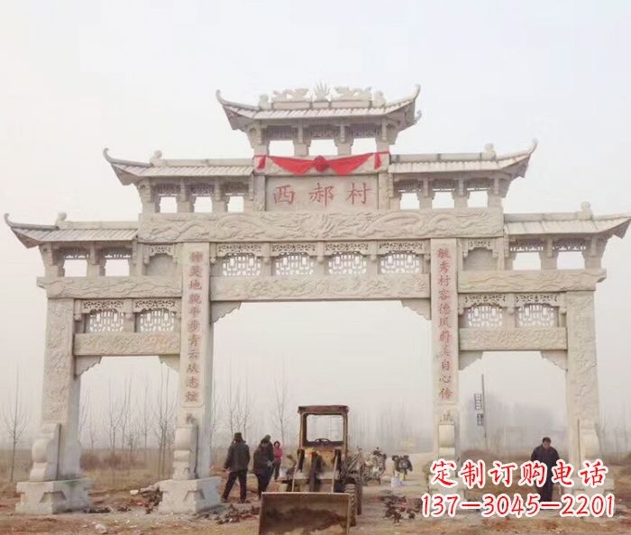 山东高品质三门牌坊石雕