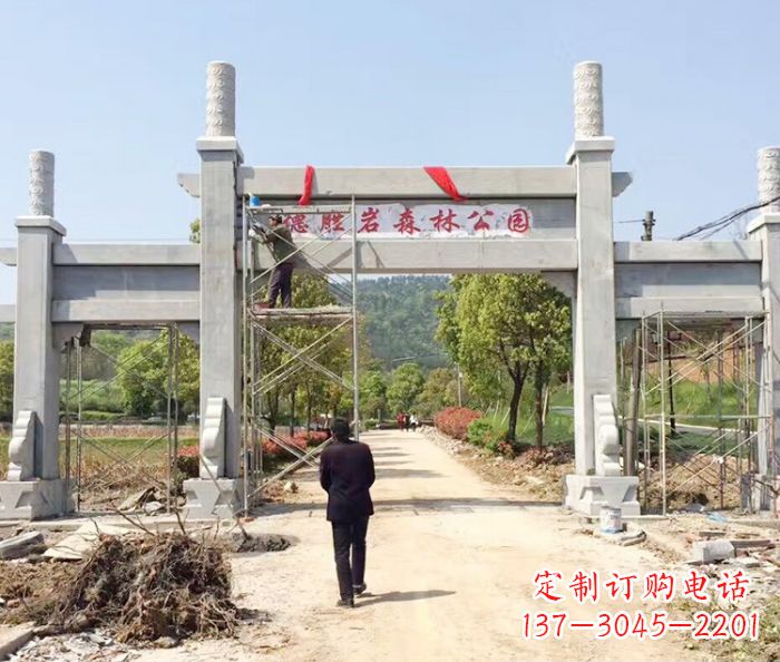 山东中领雕塑是一家专业的雕塑定制厂家，我们提…
