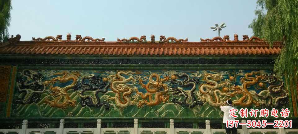 山东九龙壁景观石雕——造型精致,极致雕刻