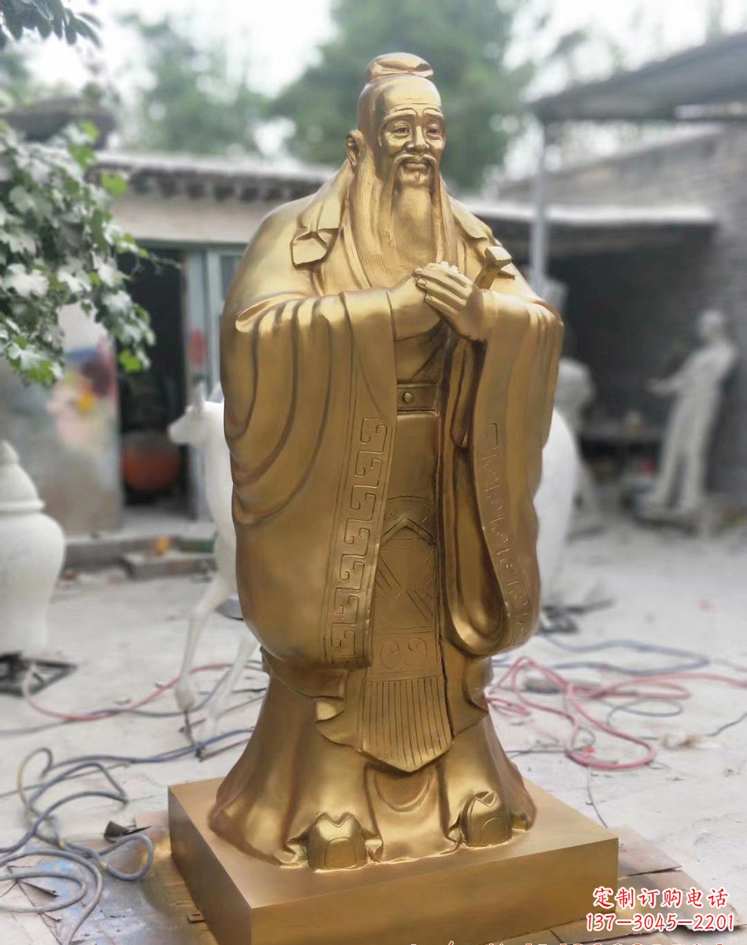 山东高雅典雅的孔子铜雕像