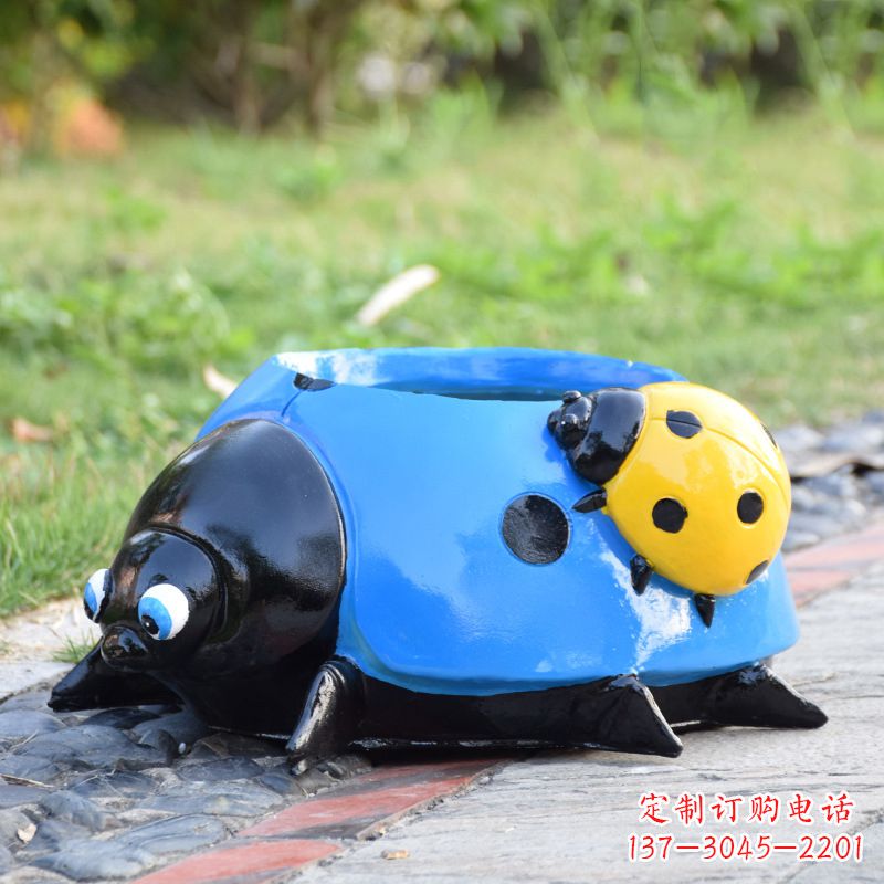 山东蓝色玻璃钢七星瓢虫花盆雕塑